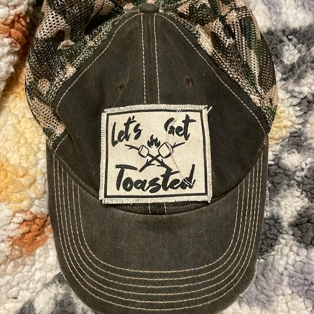 Cute camping hat!
